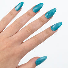 Carregar imagem no visualizador da galeria, Verniz Gel Inocos Cateye Cometa 15ml
